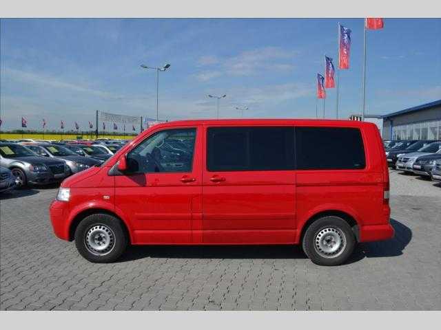 Volkswagen Multivan MPV 96kW nafta 200603