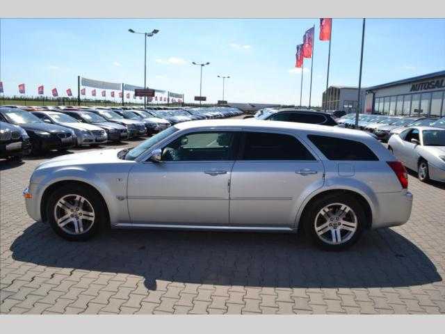 Chrysler 300C kombi 160kW nafta 200609