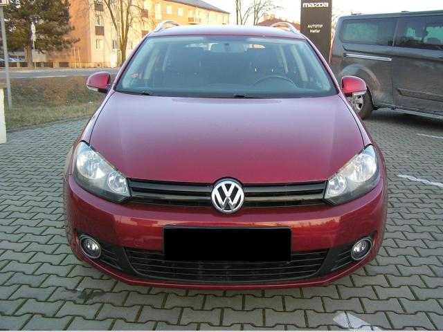 Volkswagen Golf kombi 77kW nafta 2010