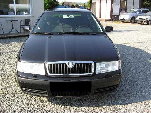 Škoda Octavia hatchback 81kW nafta 2002