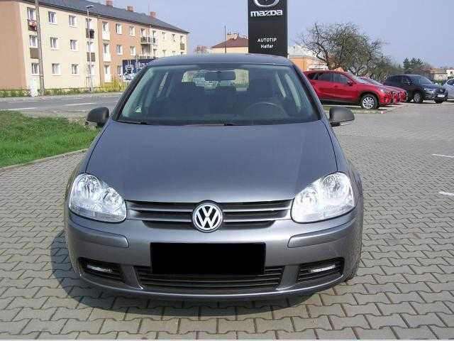 Volkswagen Golf hatchback 77kW nafta 2007