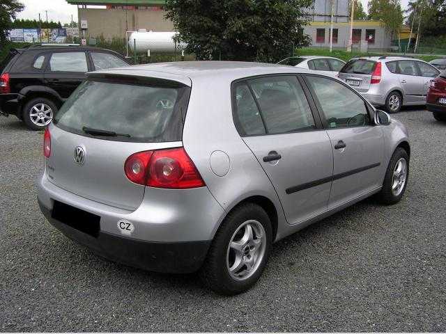 Volkswagen Golf hatchback 55kW benzin 2004