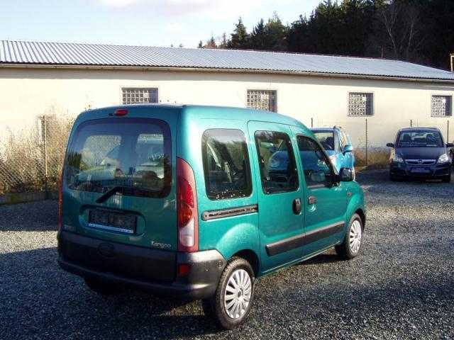 Renault Kangoo MPV 48kW nafta 2003