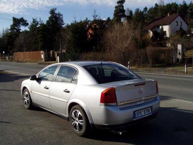 Opel Vectra sedan 108kW benzin 2004