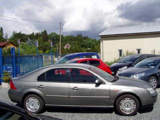 Ford Mondeo liftback 92kW benzin 2001