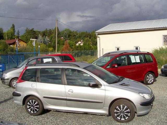 Peugeot 206 kombi 55kW benzin 2004