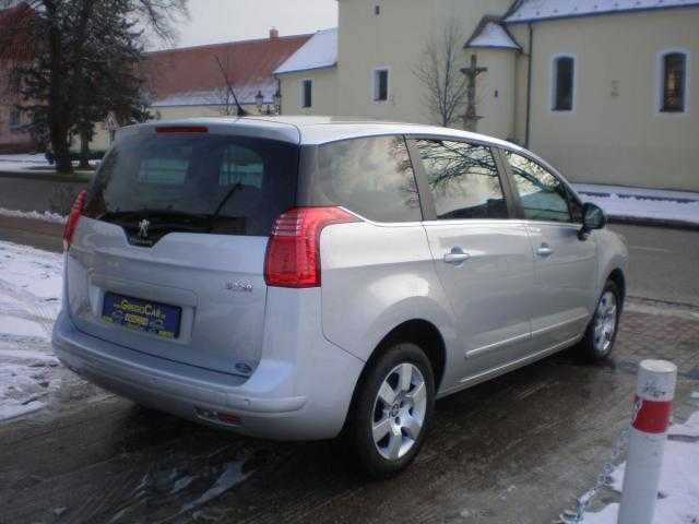 Peugeot 5008 MPV 88kW nafta 2014