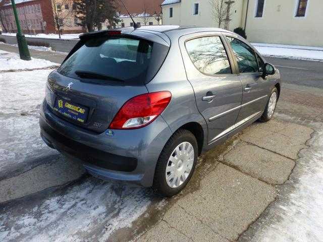 Peugeot 207 hatchback 66kW nafta 2010