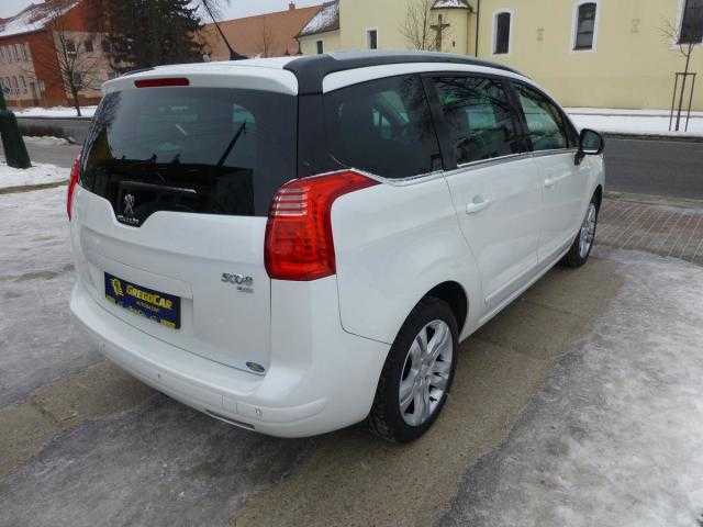 Peugeot 5008 MPV 84kW nafta 2014