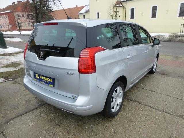 Peugeot 5008 MPV 84kW nafta 2014