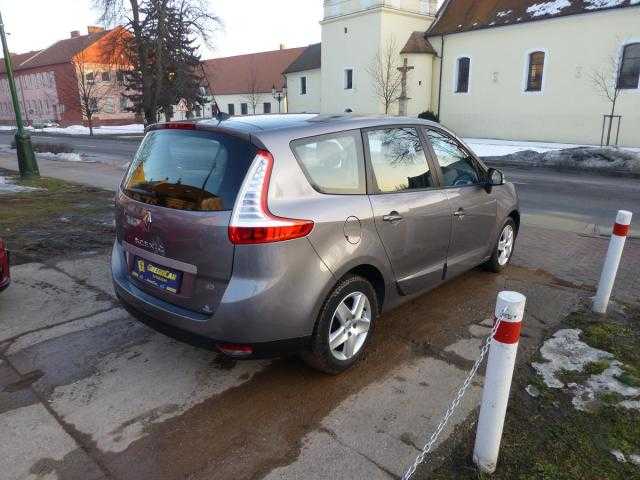 Renault Grand Scénic MPV 81kW nafta 2014