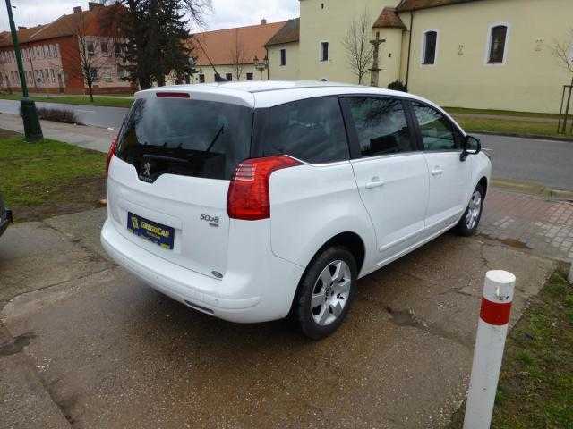 Peugeot 5008 MPV 84kW nafta 2014