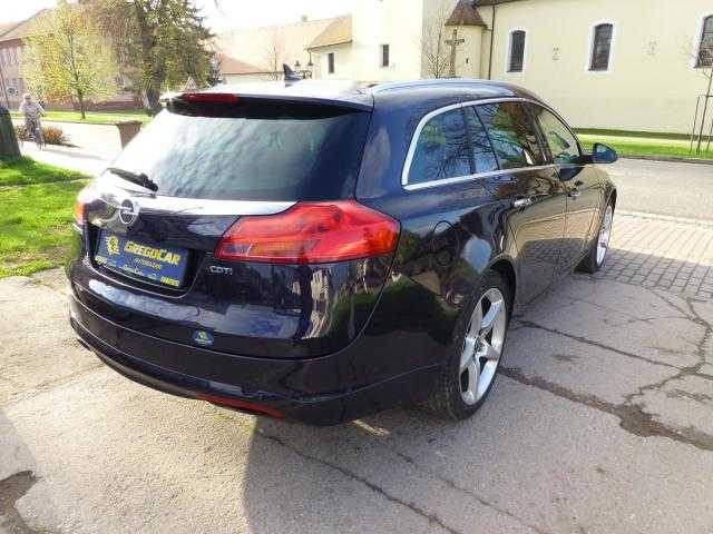 Opel Insignia kombi 96kW nafta 2013