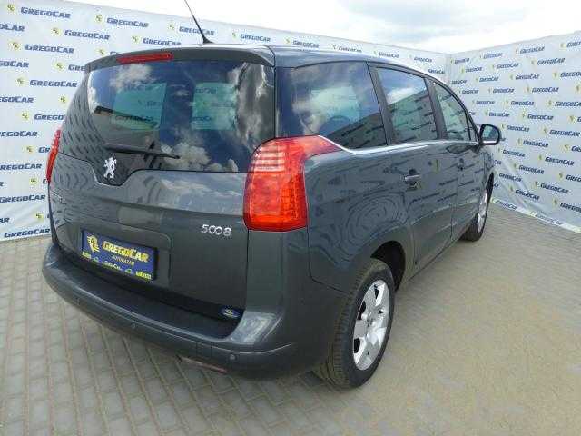 Peugeot 5008 MPV 84kW nafta 2013