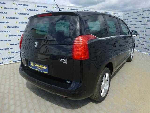 Peugeot 5008 MPV 84kW nafta 2013