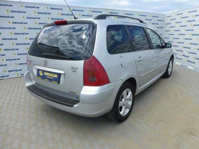 Peugeot 307 kombi 66kW nafta 2005