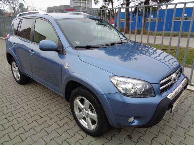 Toyota RAV4 SUV 130kW nafta 200806