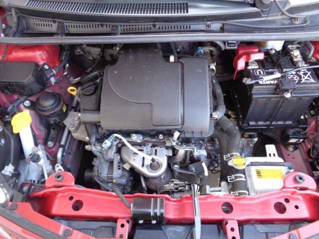 Toyota Yaris hatchback 51kW benzin 201209
