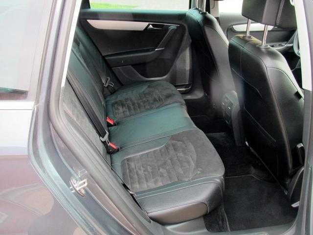 Volkswagen Passat kombi 125kW nafta 2012
