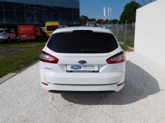 Ford Mondeo kombi 118kW benzin 201202