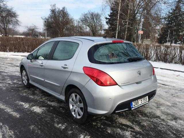 Peugeot 308 hatchback 88kW benzin 201101