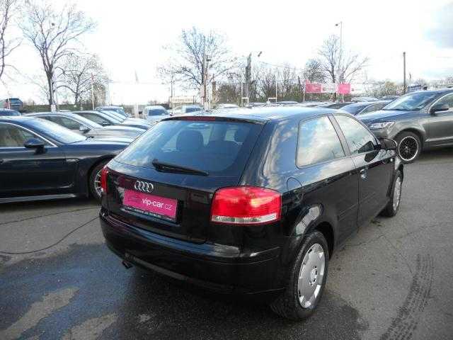 Audi A3 hatchback 75kW benzin 200403