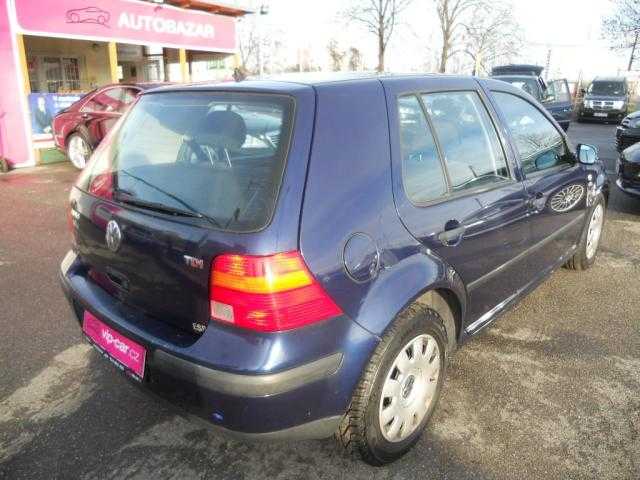 Volkswagen Golf hatchback 96kW nafta 200107