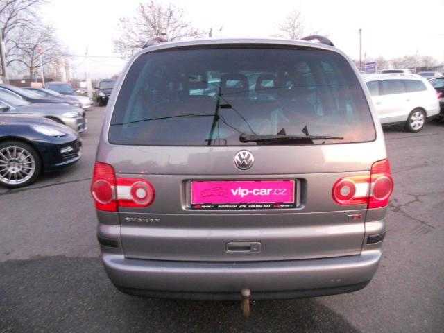 Volkswagen Sharan MPV 96kW nafta 200507