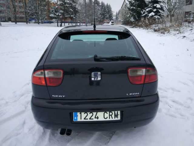 Seat Leon hatchback 110kW nafta 200401