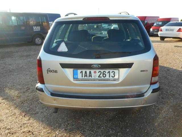 Ford Focus kombi 74kW nafta 2004