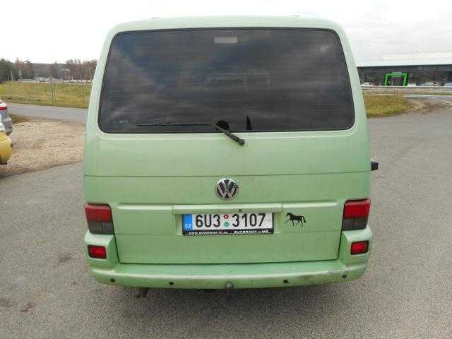 Volkswagen Multivan kombi 75kW nafta 1998