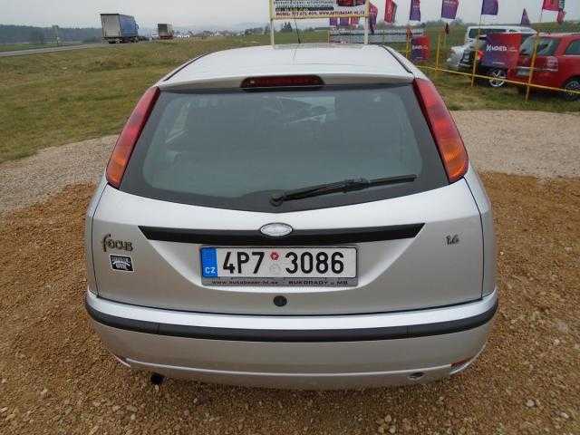 Ford Focus hatchback 74kW benzin 2003