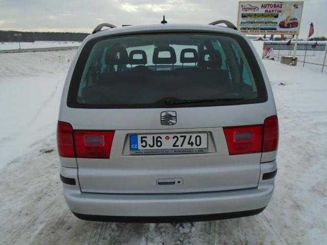 Seat Alhambra kombi 85kW nafta 2006