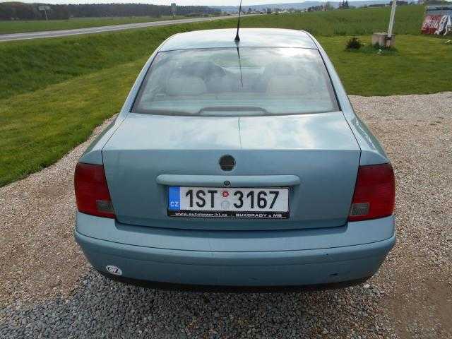 Volkswagen Passat sedan 66kW nafta 2000