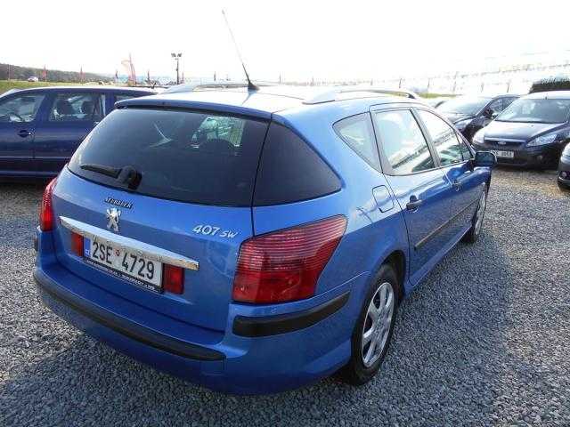 Peugeot 407 kombi 93kW nafta 2005