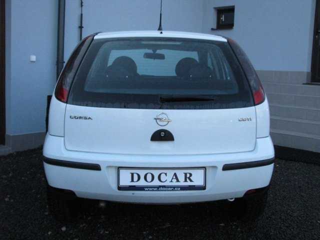 Opel Corsa hatchback 51kW nafta 2006