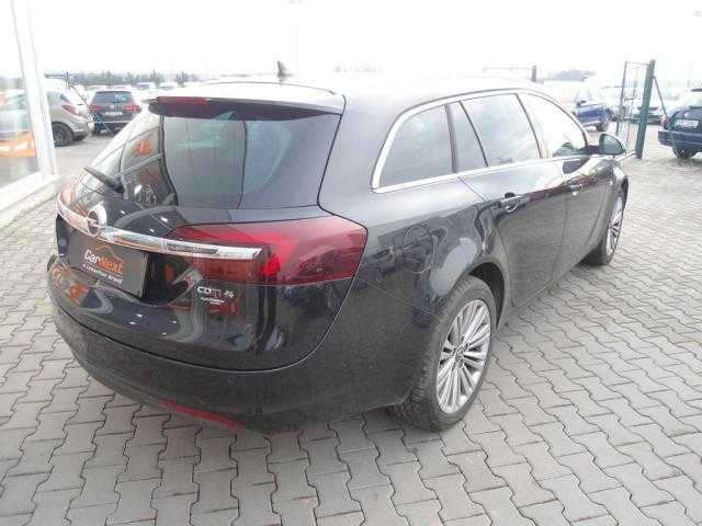 Opel Insignia kombi 125kW nafta 201606