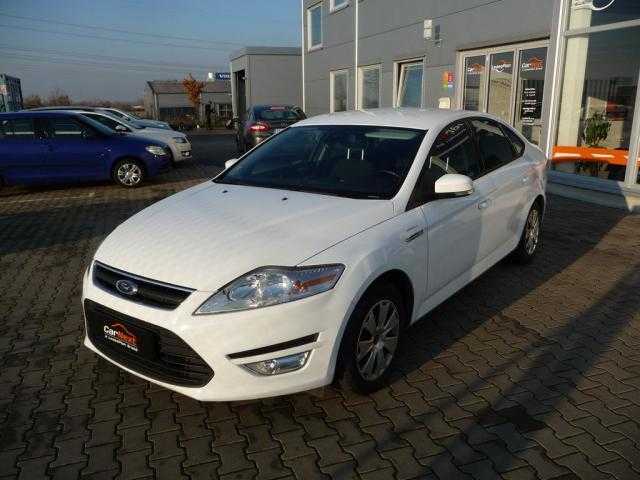 Ford Mondeo hatchback 85kW nafta 201206