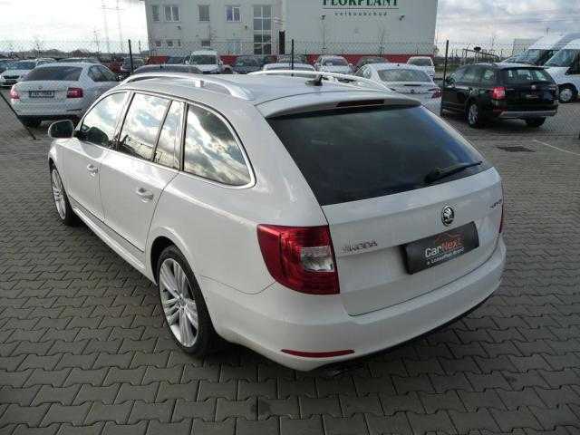 Škoda Superb kombi 125kW nafta 201310