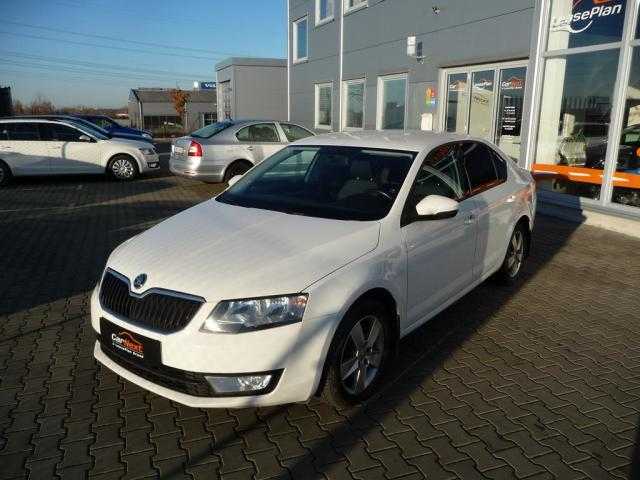 Škoda Octavia hatchback 77kW nafta 201305