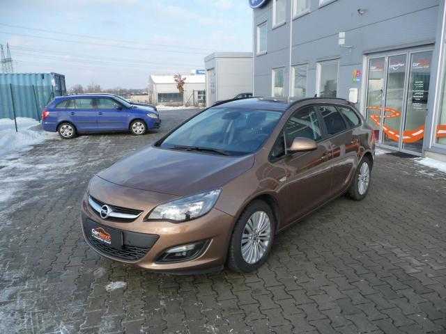 Opel Astra kombi 100kW nafta 201512