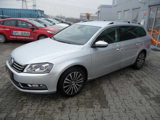 Volkswagen Passat kombi 103kW nafta 201212