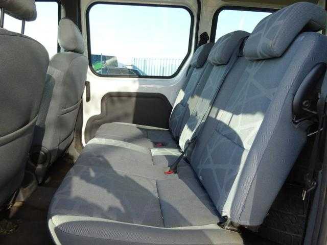 Ford Tourneo Connect kombi 81kW nafta 201011