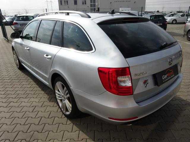 Škoda Superb kombi 103kW nafta 201301