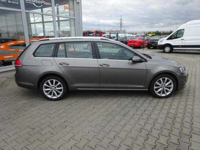 Volkswagen Golf kombi 110kW nafta 201404