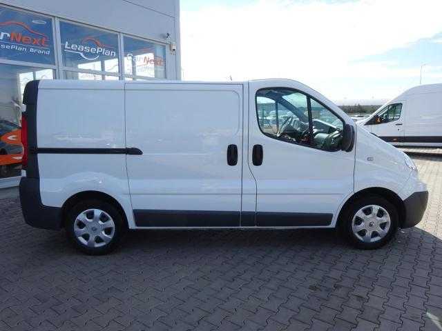 Renault Trafic VAN 66kW nafta 201305