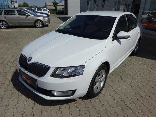 Škoda Octavia hatchback 110kW nafta 201604