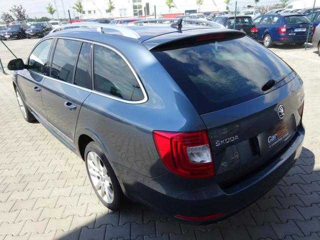 Škoda Superb kombi 125kW nafta 201403