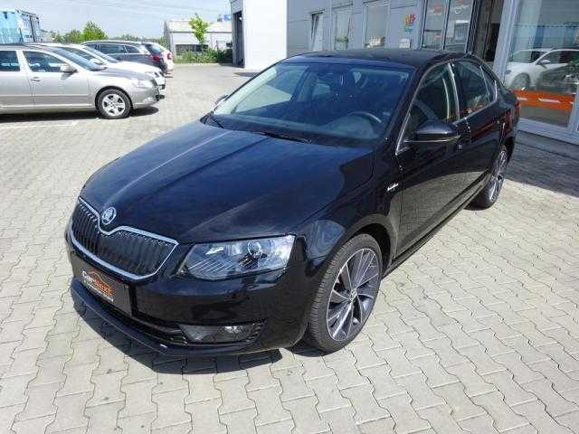 Škoda Octavia hatchback 135kW nafta 201604