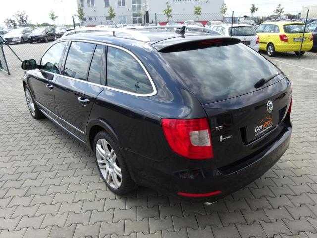 Škoda Superb kombi 103kW nafta 201211